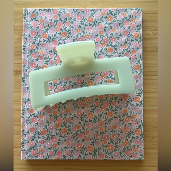 Kōv Essentials Accessories - Kōv Essentials Daily Clip in Mojito Size Large